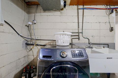 Photo 27 at 134 Giltspur Drive, Jane Heights, Toronto