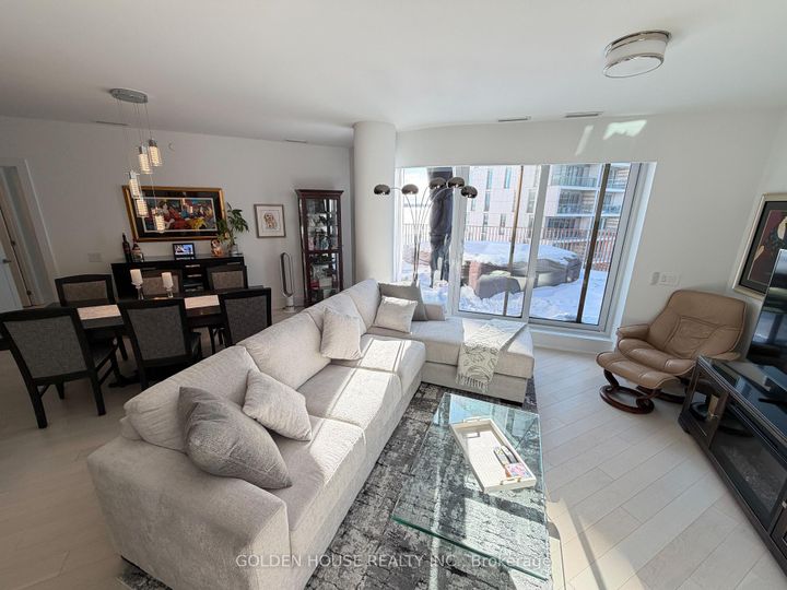 Photo 9 at 518 - 155 Merchants' Wharf, Waterfront Communities C8, Toronto