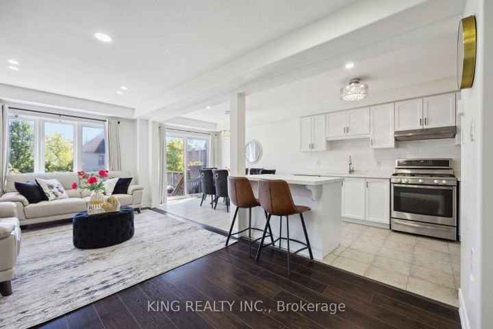 Photo 10 at 111 Donald Bell Drive, Binbrook, Hamilton