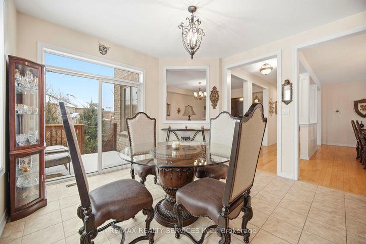 Photo 12 at 17 ISLAND Grove, Credit Valley, Brampton