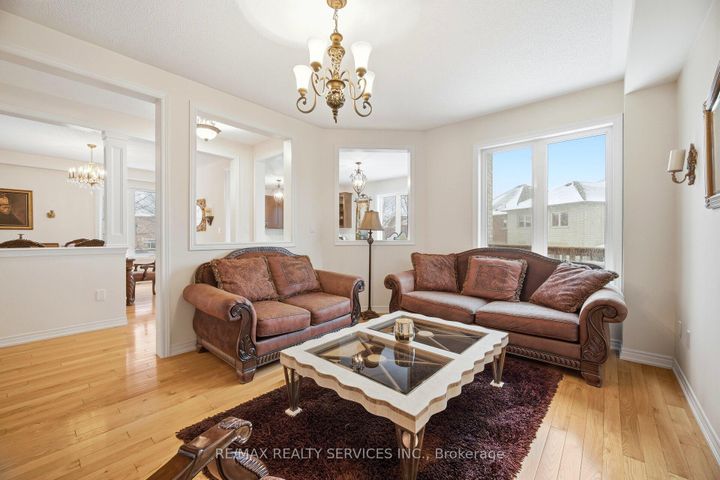 Photo 14 at 17 ISLAND Grove, Credit Valley, Brampton