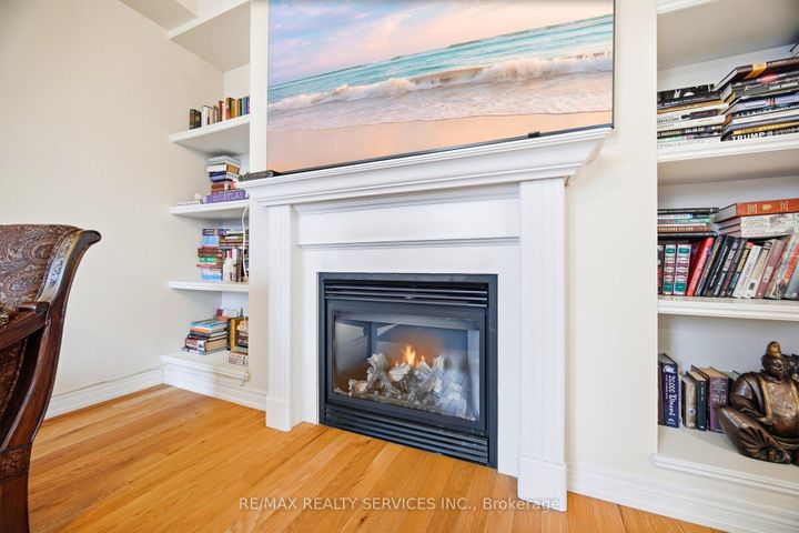 Photo 16 at 17 ISLAND Grove, Credit Valley, Brampton