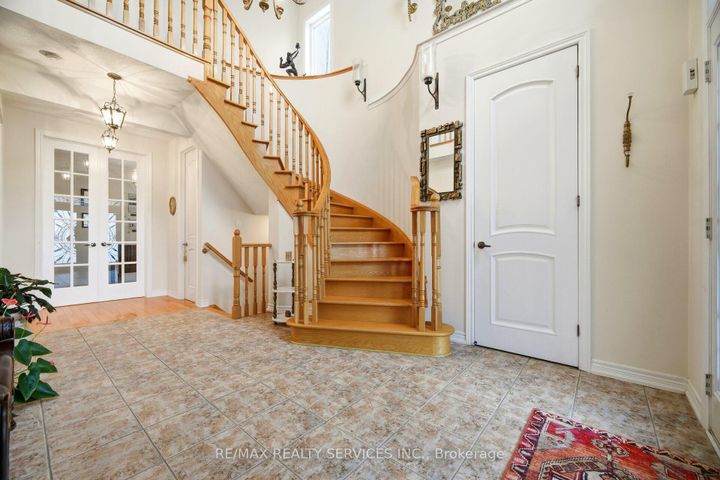 Photo 20 at 17 ISLAND Grove, Credit Valley, Brampton