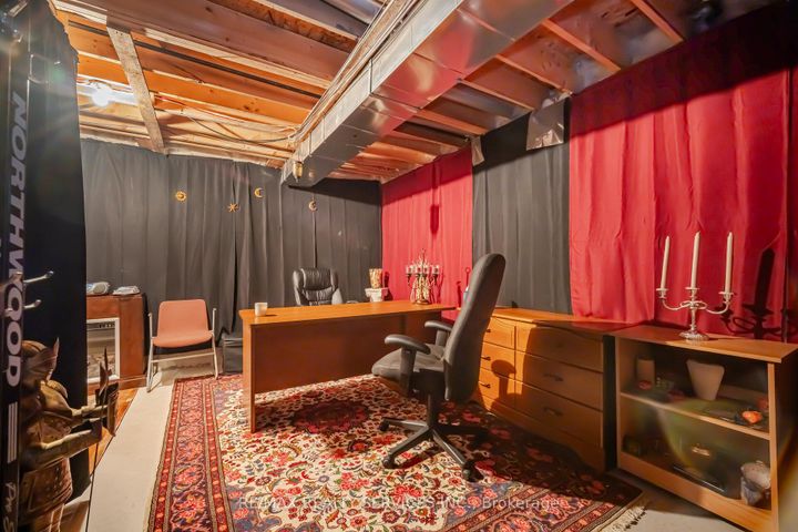 Photo 42 at 17 ISLAND Grove, Credit Valley, Brampton