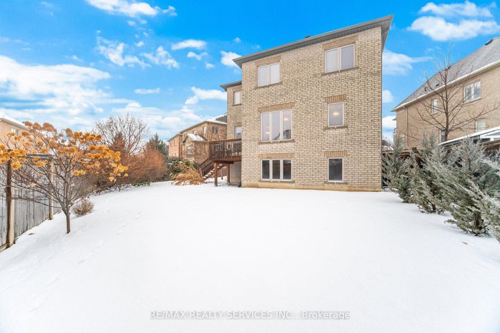 Photo 46 at 17 ISLAND Grove, Credit Valley, Brampton