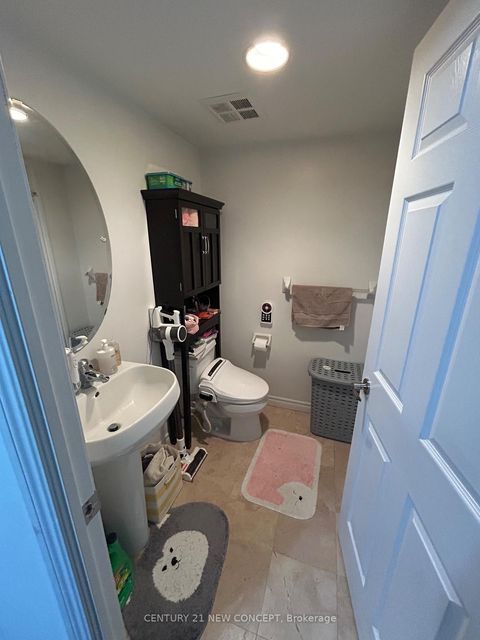 Photo 6 at 404 - 761 Bay Street, Bay Street Corridor, Toronto