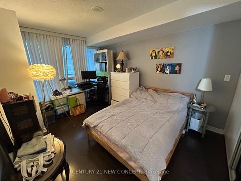 Photo 10 at 404 - 761 Bay Street, Bay Street Corridor, Toronto