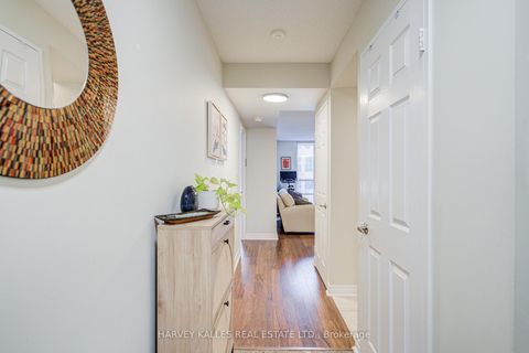 Photo 11 at 902 - 43 Eglinton Avenue, Mount Pleasant West, Toronto