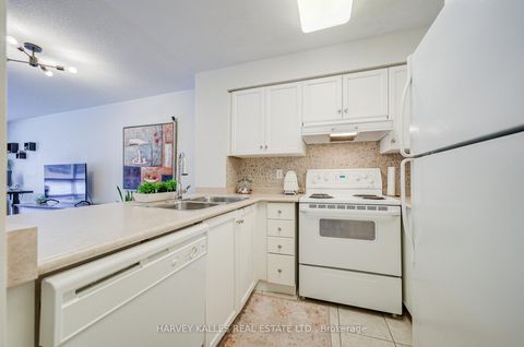 Photo 15 at 902 - 43 Eglinton Avenue, Mount Pleasant West, Toronto