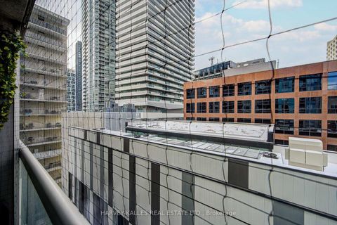 Photo 42 at 902 - 43 Eglinton Avenue, Mount Pleasant West, Toronto