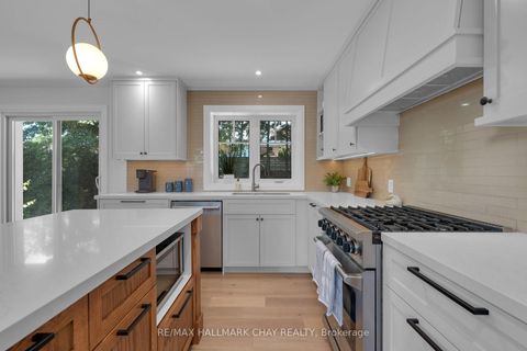 Photo 7 at 98 Shanty Bay Road, North Shore, Barrie