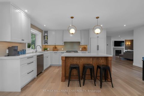 Photo 9 at 98 Shanty Bay Road, North Shore, Barrie