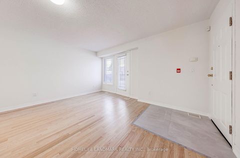 Photo 1 at 19 - 118 Finch Avenue W, Newtonbrook West, Toronto