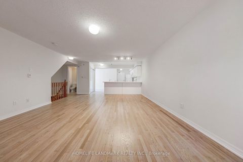 Photo 6 at 19 - 118 Finch Avenue W, Newtonbrook West, Toronto