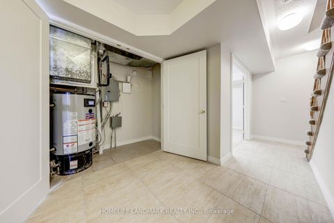 Photo 27 at 19 - 118 Finch Avenue W, Newtonbrook West, Toronto