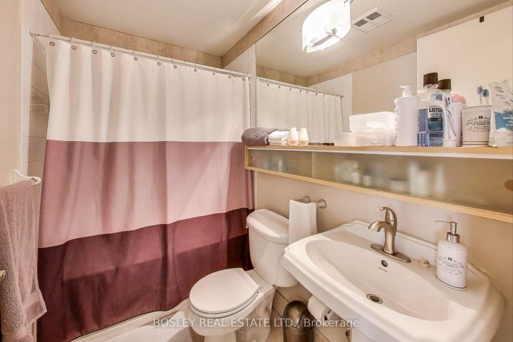 Photo 15 at 1007 - 85 Bloor Street E, Yonge Corridor, Toronto