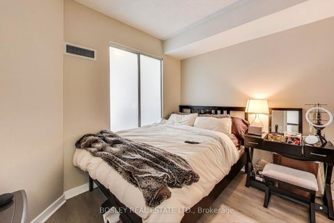 Photo 10 at 1007 - 85 Bloor Street E, Yonge Corridor, Toronto