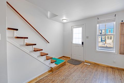 Photo 2 at 165 1/2 Olive Avenue, Central, Oshawa