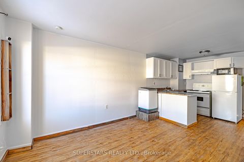 Photo 4 at 165 1/2 Olive Avenue, Central, Oshawa