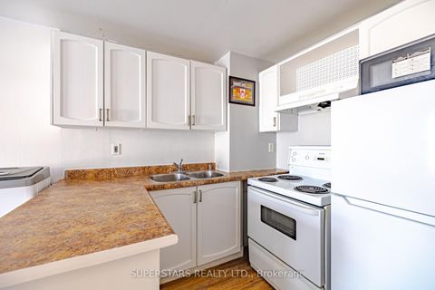 Photo 5 at 165 1/2 Olive Avenue, Central, Oshawa