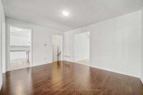 Photo 9 at 22 Valleo Street, Keswick North, Georgina