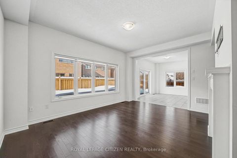 Photo 13 at 22 Valleo Street, Keswick North, Georgina