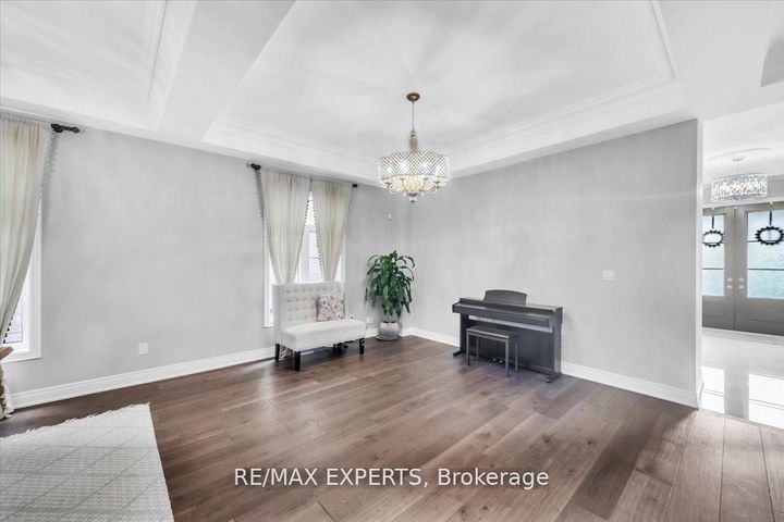 Photo 5 at 77 Longevity Road, Northwest Brampton, Brampton