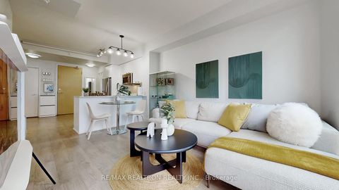 Photo 8 at 3111 - 30 Roehampton Avenue, Mount Pleasant West, Toronto