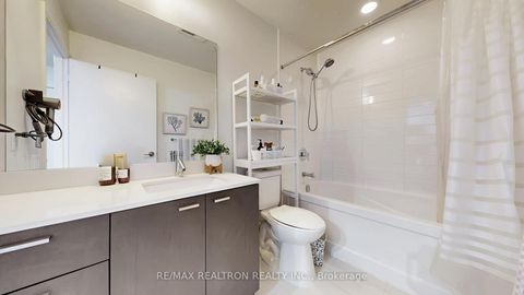 Photo 15 at 3111 - 30 Roehampton Avenue, Mount Pleasant West, Toronto