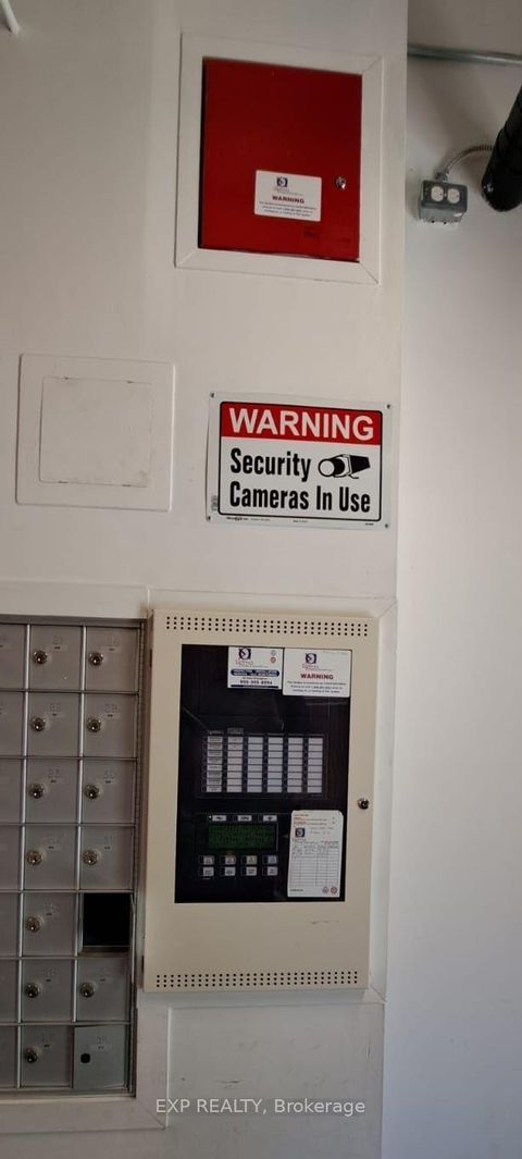 Photo 34 at 2480 Dundas Street W, High Park North, Toronto