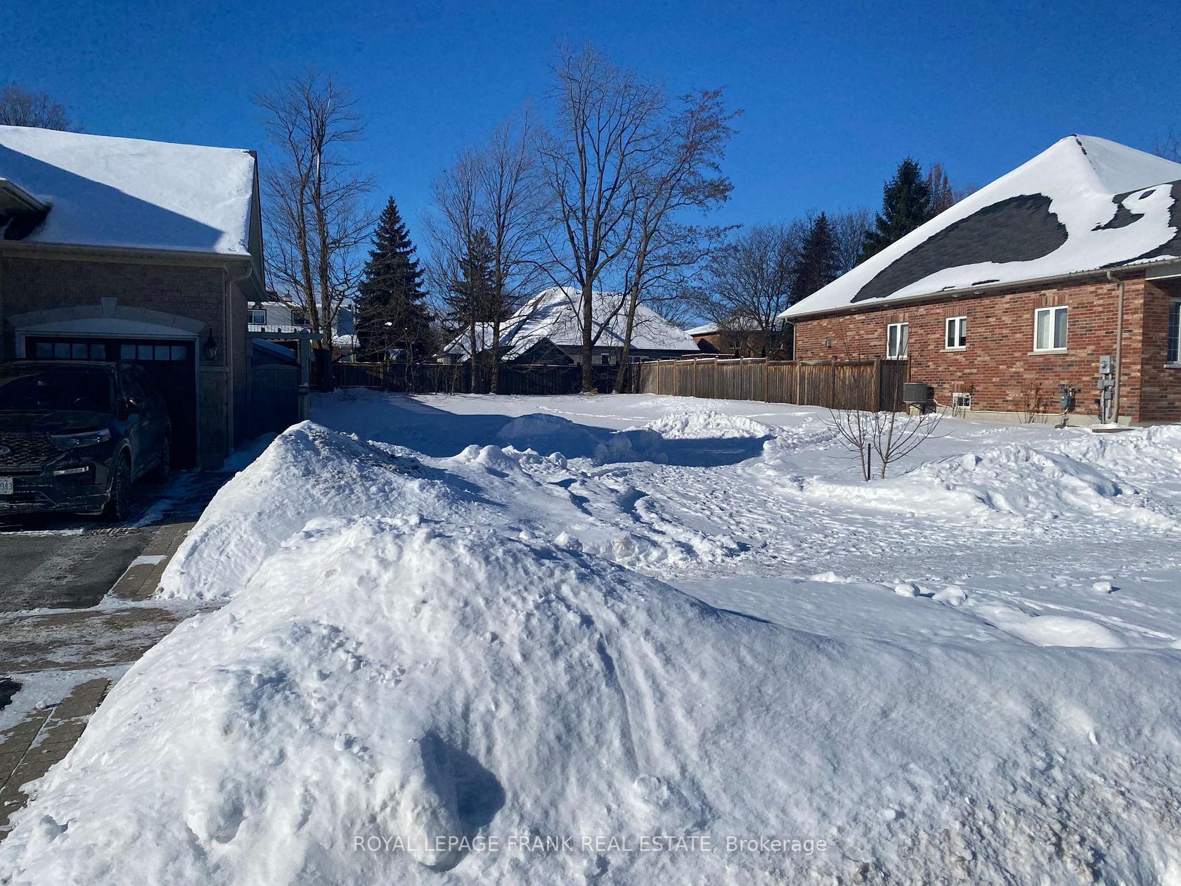 23 Corvinelli Street, Brooklin, Whitby 