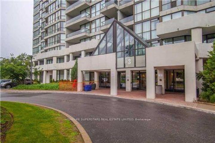 Photo 1 at 607 - 3 Rowntree Road, Jamestown, Toronto