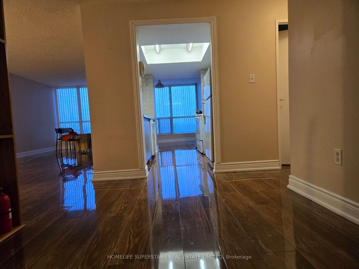 Photo 6 at 607 - 3 Rowntree Road, Jamestown, Toronto