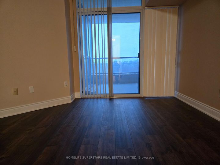 Photo 9 at 607 - 3 Rowntree Road, Jamestown, Toronto