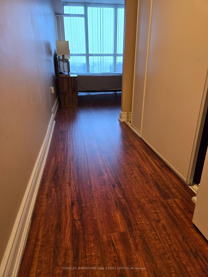 Photo 15 at 607 - 3 Rowntree Road, Jamestown, Toronto