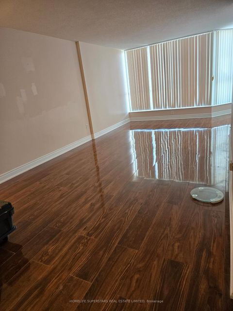 Photo 3 at 607 - 3 Rowntree Road, Jamestown, Toronto