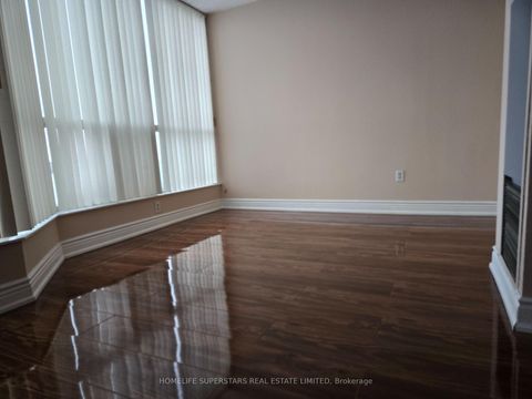 Photo 5 at 607 - 3 Rowntree Road, Jamestown, Toronto