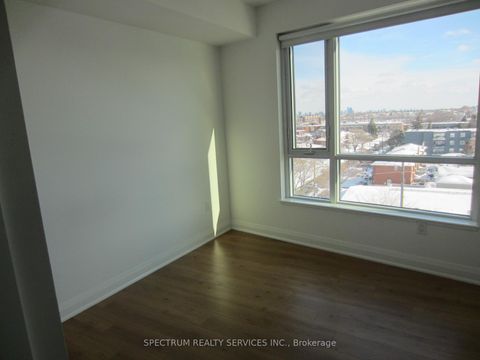 Photo 6 at 707 - 2800 Keele Street, CFB, Toronto