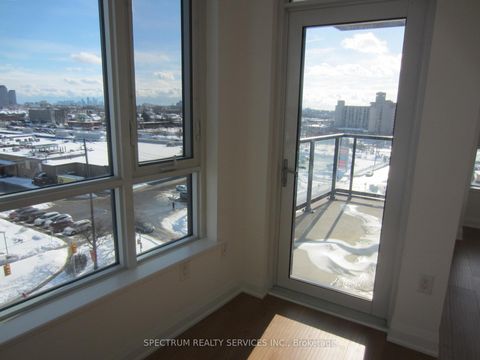 Photo 8 at 707 - 2800 Keele Street, CFB, Toronto