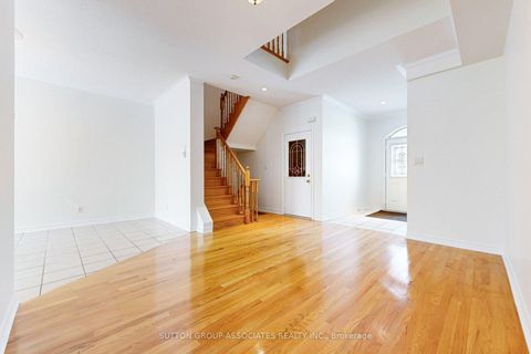 Photo 11 at 31 Pairash Avenue, Mill Pond, Richmond Hill