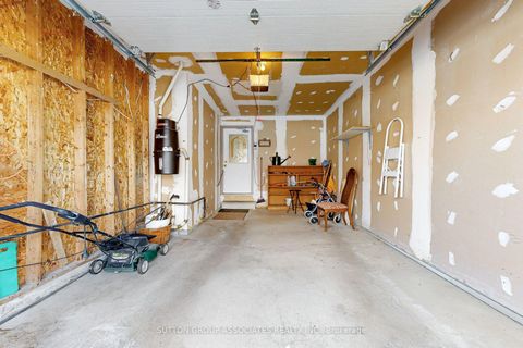 Photo 42 at 31 Pairash Avenue, Mill Pond, Richmond Hill