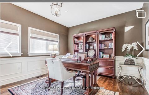 Photo 4 at 384 Kennedy Street W, Aurora Highlands, Aurora