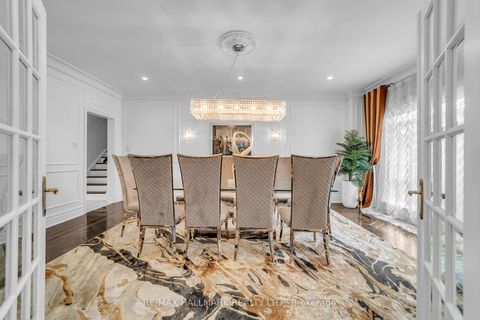 Photo 9 at 384 Kennedy Street W, Aurora Highlands, Aurora