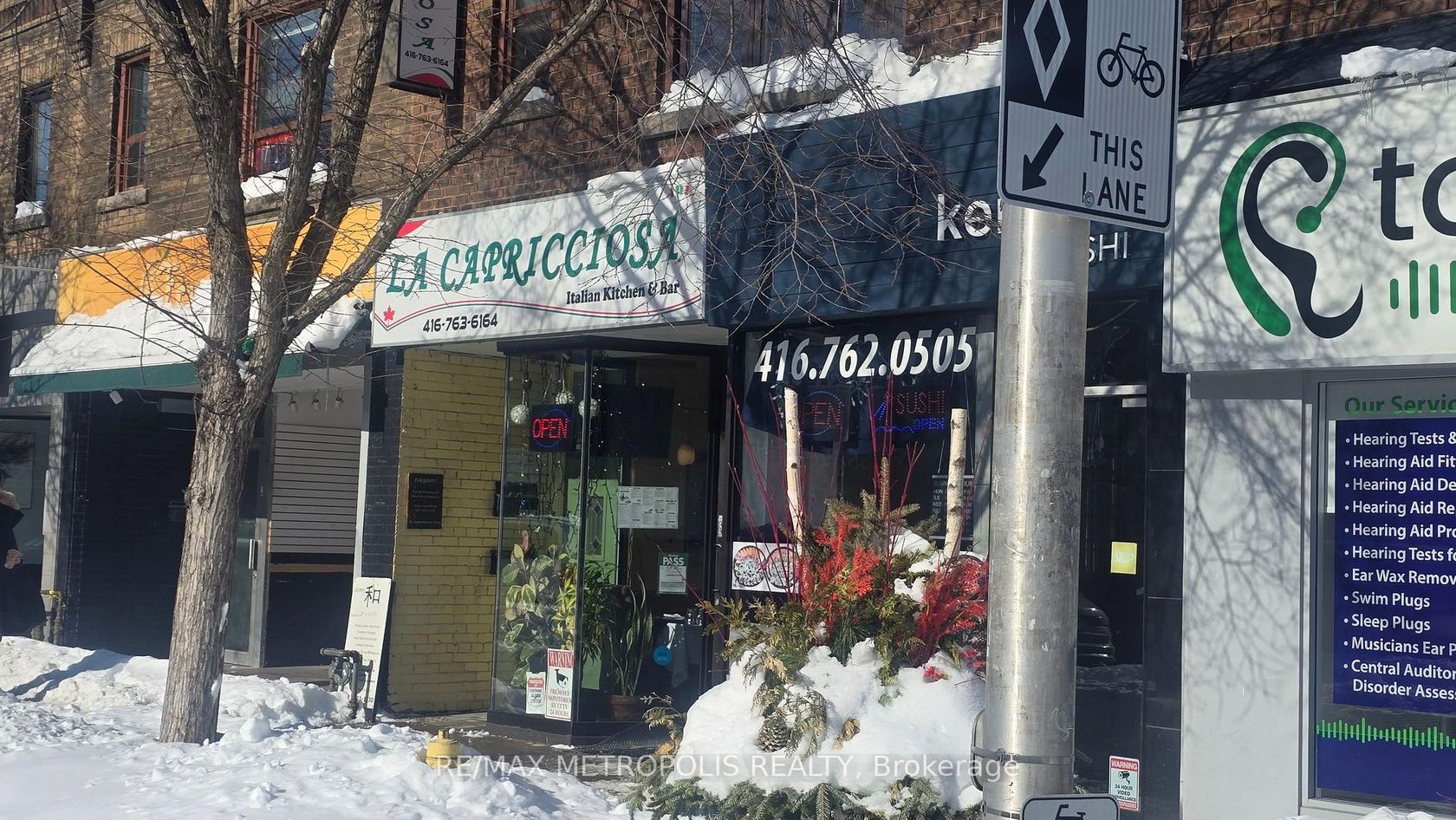 2372 Bloor Street W, Bloor West Village, Toronto photo number 2