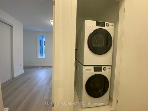 Photo 21 at 61 - 10 CALAMINT Lane, L'Amoreaux, Toronto