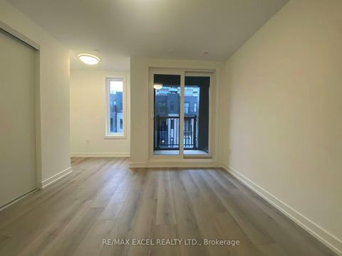 Photo 23 at 61 - 10 CALAMINT Lane, L'Amoreaux, Toronto