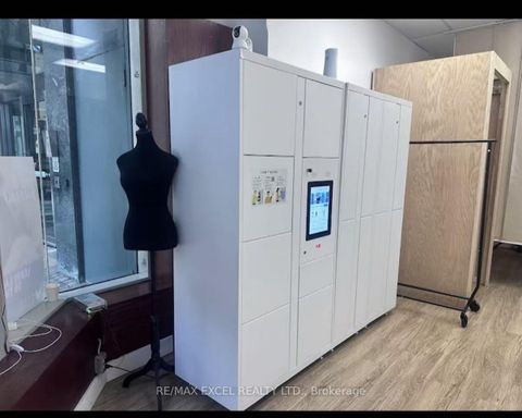 Photo 2 at 106 - 1 TORONTO Street, Yonge Corridor, Toronto