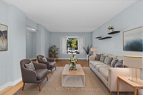 Photo 3 at 70 Lillian Crescent, Sunnidale, Barrie