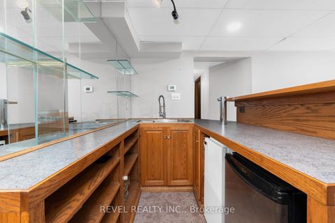 Photo 23 at 70 Lillian Crescent, Sunnidale, Barrie