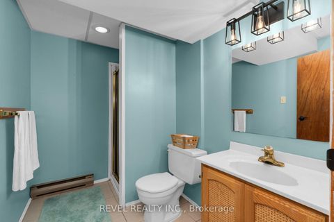 Photo 25 at 70 Lillian Crescent, Sunnidale, Barrie